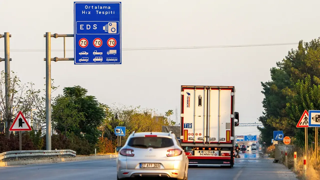 Radarı görünce yavaşlamak yetmeyecek: Trafikte 2027'de yeni dönem başlıyor