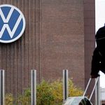 Volkswagen’de dev küçülme: 100 bin kişiyi işten çıkaracağını duyurdu