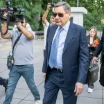 Melih Gökçek'ten sakız açıklaması: O görüntüye yanıt verdi