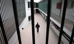 Açık cezaevlerindeki hükümlülerin Kovid-19 izni uzatıldı