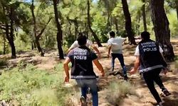 Antalya'da mağaraya yapılan operasyonla uyuşturucu satıcıları yakalandı