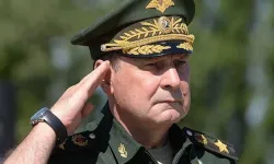 Putin 'savaşın ekran yüzü'nü görevden aldı!