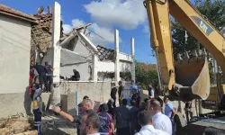 Yozgat’ta doğalgaz patlaması sonucu 1 çocuk enkaz altında kaldı