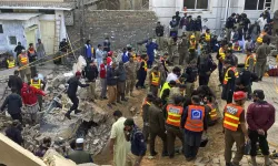 Çok sayıda ölü ve yaralı var... Pakistan’da camiye bombalı saldırı!
