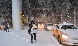 İstanbul ve Ankara da Kar yağışı başladı! 68 il için son dakika uyarısı, günlerce kar yağacak