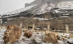 Tarihi Gaziantep Kalesi Kahramanmaraş depreminde yıkıldı! İşte o görüntüler!