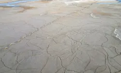 Tuz Gölü kuruyor! Kuraklığın etkisiyle göl alanı daralıyor...