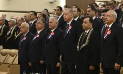 Cumhurbaşkanı Erdoğan, Kılıçdaroğlu ile AYM Kuruluş Töreni'nde tokalaşmadı