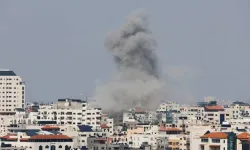 İsrail, abluka altındaki Gazze'ye hava saldırısı düzenledi. Ölü ve yaralılar var