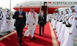 Cumhurbaşkanı Erdoğan ve beraberindeki heyet Katar'a geldi