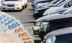 Garajlardaki Arabalar Pazarlara Düştü! İkinci Elde Panik Satışları Başladı