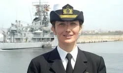 Türkiye'nin ilk kadın amirali Gökçen Fırat'ın Deniz Kuvvetleri'ndeki görevi belli oldu. Tuğamiral Gökçen Fırat kimdir?