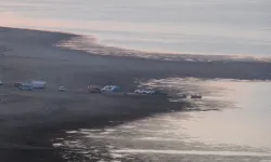 İzmir'de Yangına Müdahale Eden Helikopter Düştü, 3 Kişinin Cansız Bedenine Ulaşıldı