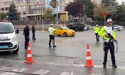 Ankara'da Patlama Oldu! Olay Yerine Polis Ve Ambulans Sevkedildi