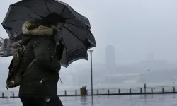 Meteoroloji ve valilikten peş peşe açıklama... İstanbul'da 'tam fırtına' alarmı