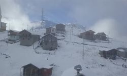 Trabzon ve Rize'de Kar Engeli: 14 Yerleşim Yeri Ulaşıma Kapandı