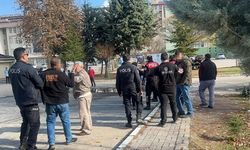 Nevşehir'de Okulda Şakalaşma Kavgası: Öğrenci Yaralandı, Veliler Arasında Kavga Çıktı