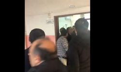 Veliler okulu basıp öğretmenleri dövdü!