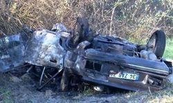 Çatalca'da şarampole yuvarlanan otomobil alev aldı: 2 ölü, 3 yaralı
