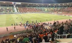 Fenerbahçe'den Olaylı Süper Kupa Maçı Hakkında Açıklama: Topu Taca Atacaklarını Söylemişlerdi, Kandırdılar