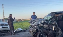 Konya'da iki otomobil çarpıştı, 4 kişi öldü, 2 bebek yaralandı