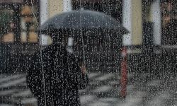 Meteoroloji'den 13 kente 'sarı' kodlu uyarı: Sel, su baskını ve fırtınaya dikkat!