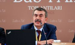 Millî Eğitim Bakanı Yusuf Tekin akademi eğitimi sertifikası törenine katıldı
