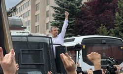 Özgür Özel: “Parti işgalden kurtulana kadar merkezimiz Meclis’tir”