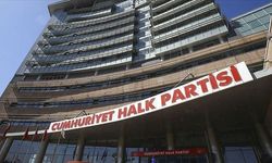 CHP'de gözler grup toplantısında: Liderlik tartışması Meclis'e taşınıyor