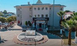 Seferihisar Belediyesine Rüşvet Operasyonu: Başkan Yardımcısı Dahil 6 Gözaltı