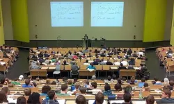 Üniversitelerde lisans eğitim süresinin 3 yıla düşürülmesi teklif edildi