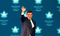Davutoğlu açıkladı: Gelecek Partisi siyasi faaliyetlerini sonlandırdı