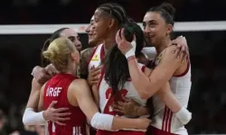 Türkiye çeyrek finalde! Filenin Sultanları Tayland'ı 3-1 yendi