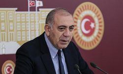 Gürsel Tekin için göreve devam kararı