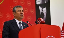 CHP'de Yeni Hamle: Özgür Özel Ekibi Olağanüstü Kurultay Talebiyle Mahkemeye Başvuracak
