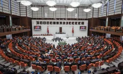 Meclis'te tarihi viraj: 12-15 maddelik çerçeve yasa teklifi imzaya sunuldu