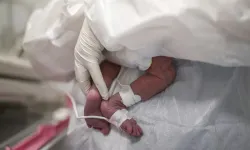 Yenidoğan servisinde çıkan yangında 15 bebek hayatını kaybetti