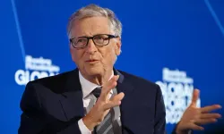 Bill Gates'ten Yapay Zeka Uyarısı: 1 Milyar Can Alabilir