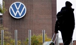 Volkswagen’de dev küçülme: 100 bin kişiyi işten çıkaracağını duyurdu