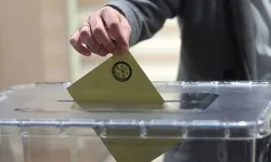 Son seçim anketi: Yeni Parti'de sert düşüş, fark 1,43 puan