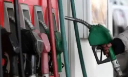 Akaryakıtta tabela değişiyor: Motorin yeniden iki haneye dönüyor