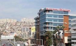 Bayraklı Belediyesi'ne yolsuzluk soruşturması: 45 kişi gözaltında