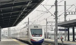 Hızlı tren seferleri başladı, yolculuk 54 dakikaya indi