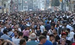Son seçim anketinde makas kapandı! İki parti arasında fark 6,4 puan
