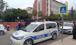 Adana'da ortaokulda dehşet: Kız öğrenci tartıştığı hemcinsini bıçakladı