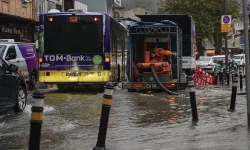Sağanak İstanbul'u terk ediyor, güneşli hava geri dönüyor