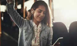 Otobüste yüksek sesli müzik dinleyenlere ceza geliyor!