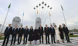 TDT Zirvesi'ne Katılan Liderler Türk Devletleri Medeniyet Parkı'nda Fidan Dikti