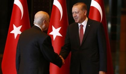 Başkan Erdoğan, başkomutan sıfatıyla Cumhurbaşkanlığı Külliyesi'nde kutlamaları kabul etti