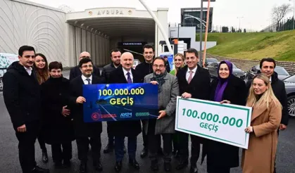 Avrasya Tüneli'nden geçen 100 milyonunca araç sahibine Bakan Karaismailoğlu'ndan hediye